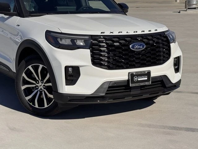 2026 Ford Explorer 6th Gen - Image 3 of 12