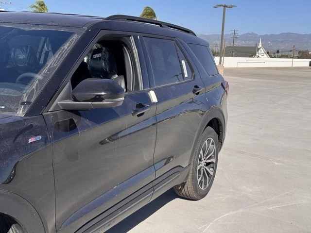 2026 Ford Explorer 6th Gen - Image 9 of 12