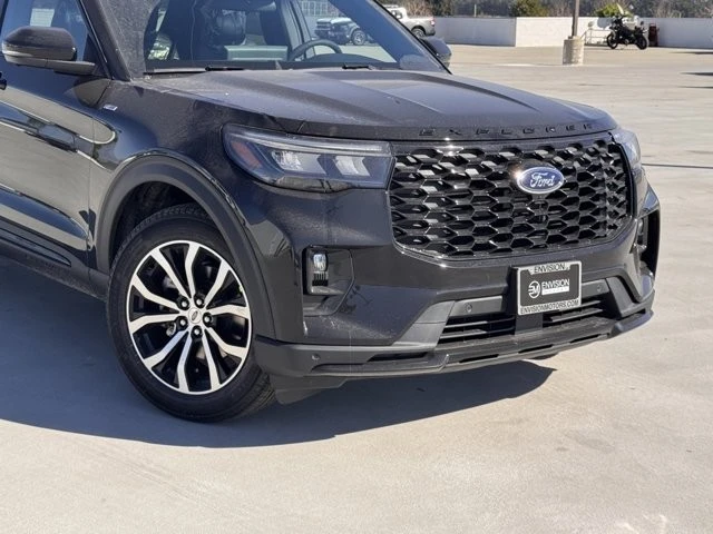 2026 Ford Explorer 6th Gen - Image 3 of 12