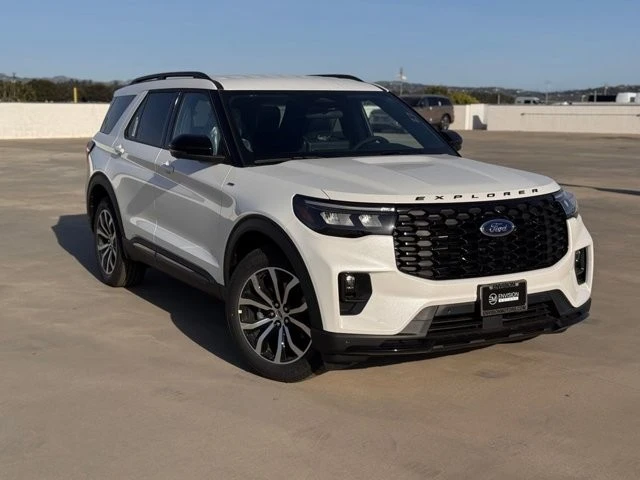 2026 Ford Explorer 6th Gen - Image 2 of 12