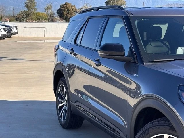 2026 Ford Explorer 6th Gen - Image 5 of 12
