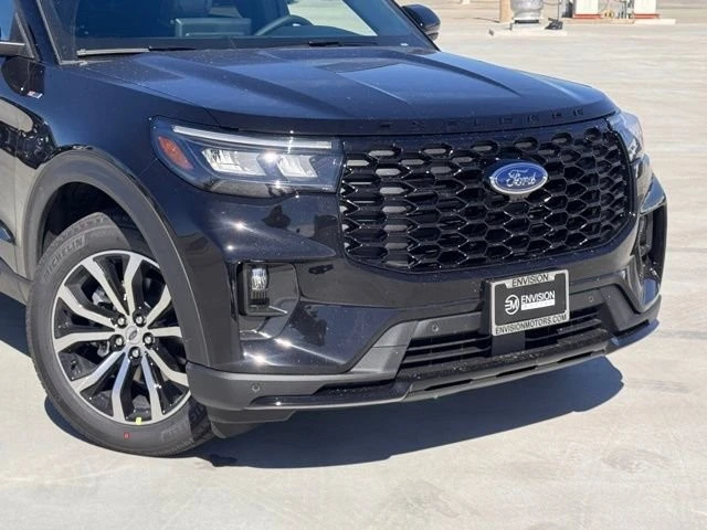 2026 Ford Explorer 6th Gen - Image 3 of 12