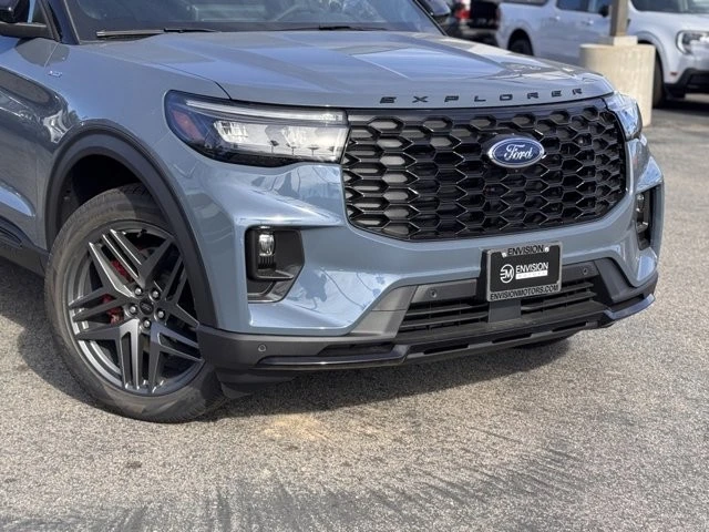 2026 Ford Explorer 6th Gen - Image 3 of 12