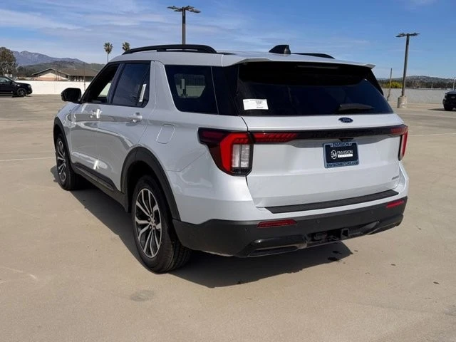 2026 Ford Explorer 6th Gen - Image 10 of 12