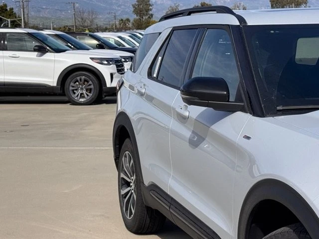 2026 Ford Explorer 6th Gen - Image 5 of 12
