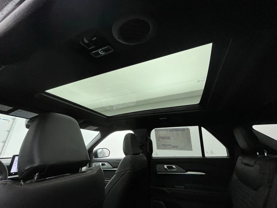 2026 Ford Explorer 6th Gen - Image 4 of 12