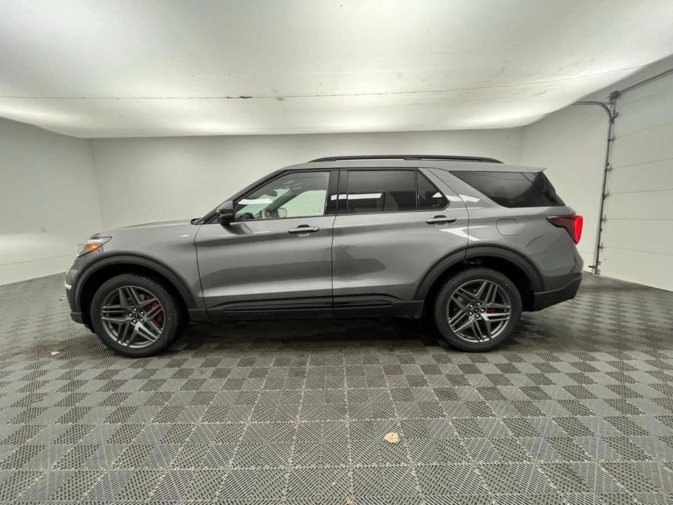 2026 Ford Explorer 6th Gen - Image 12 of 12