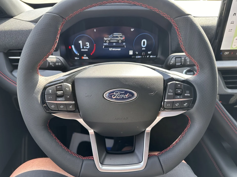 2026 Ford Explorer 6th Gen - Image 20 of 31