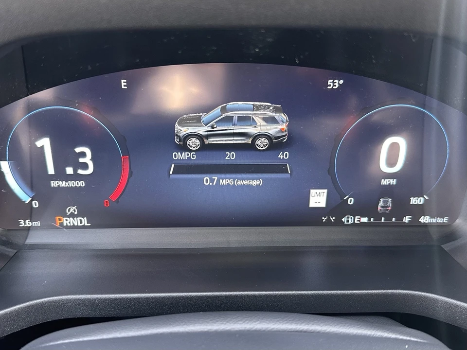 2026 Ford Explorer 6th Gen - Image 23 of 31