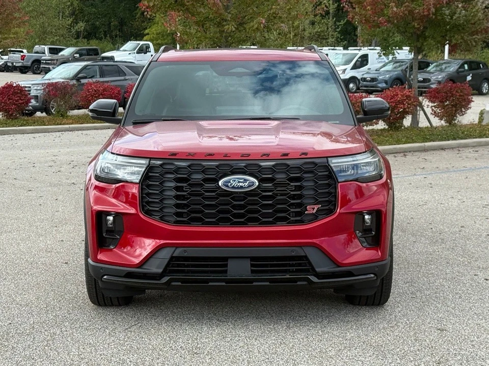 2026 Ford Explorer 6th Gen - Image 10 of 12