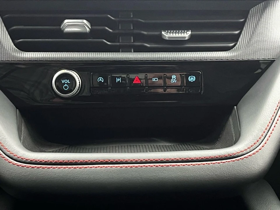 2026 Ford Explorer 6th Gen - Image 4 of 12
