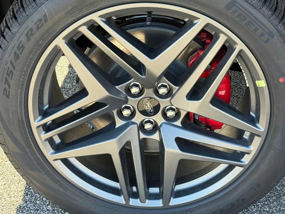 2026 Ford Explorer 6th Gen - Image 13 of 21