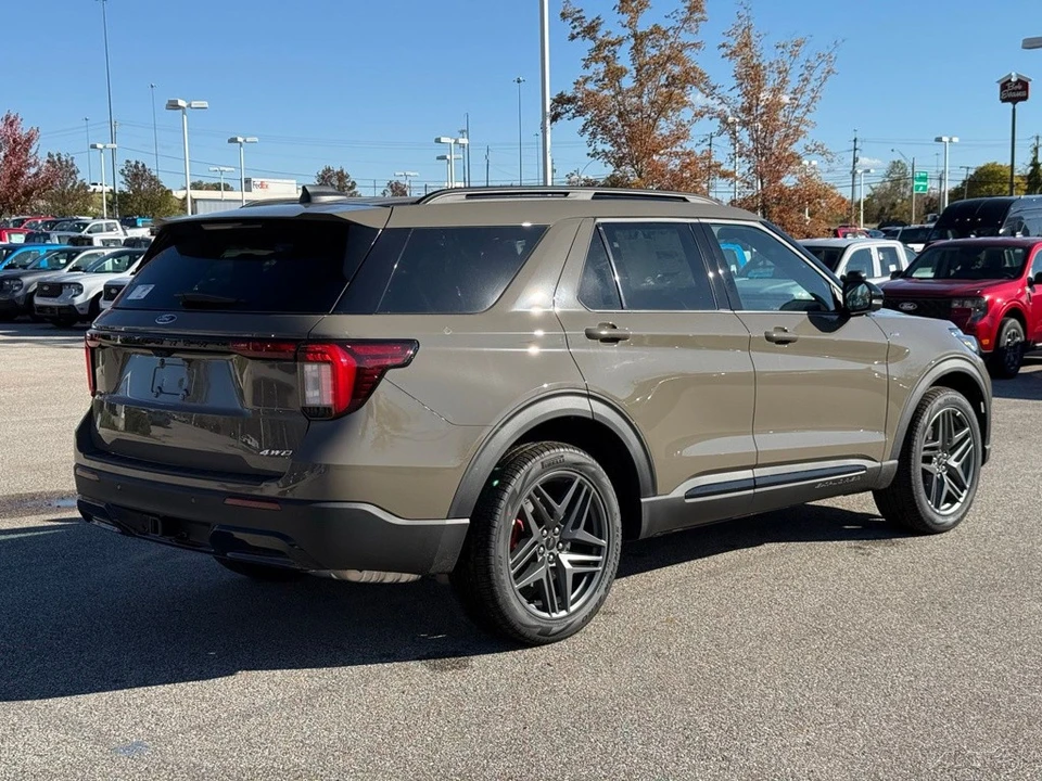 2026 Ford Explorer 6th Gen - Image 6 of 12