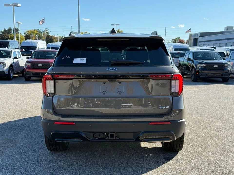 2026 Ford Explorer 6th Gen - Image 5 of 12