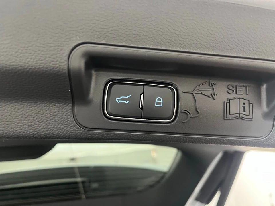 2026 Ford Explorer 6th Gen - Image 11 of 12