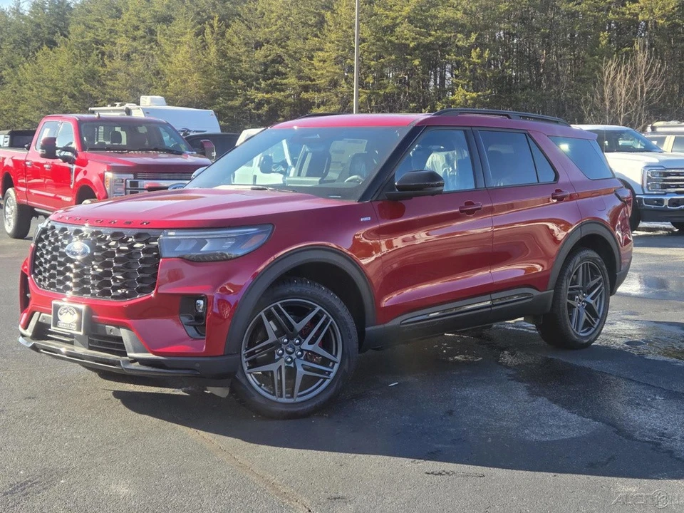 2026 Ford Explorer 6th Gen - Image 11 of 17