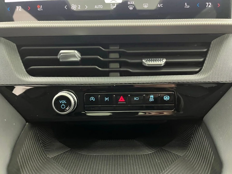 2026 Ford Explorer 6th Gen - Image 6 of 12