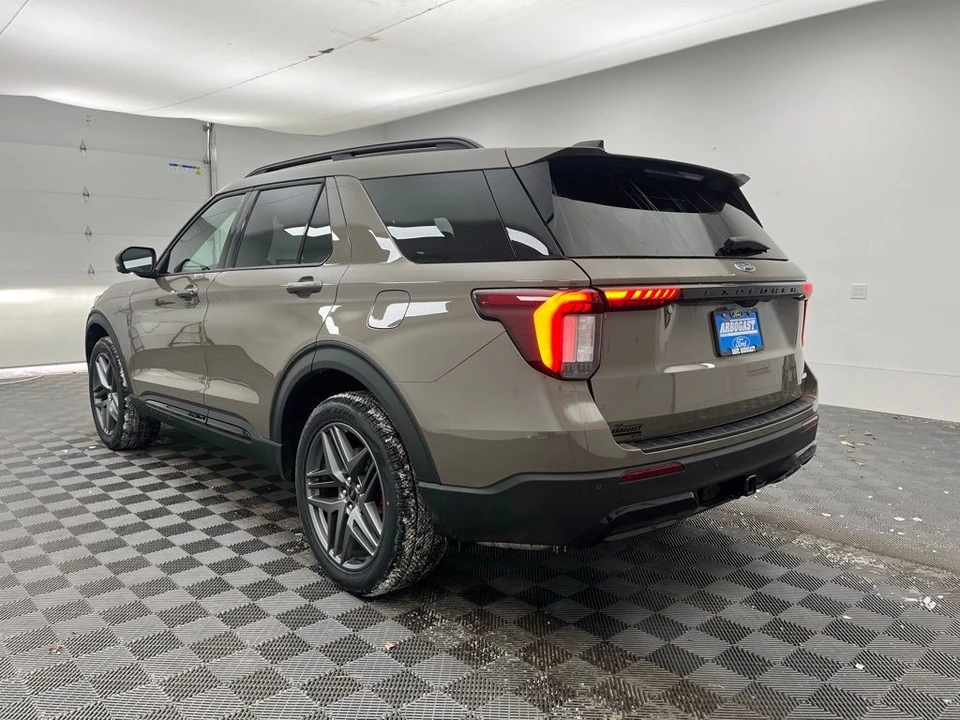 2026 Ford Explorer 6th Gen - Image 12 of 12