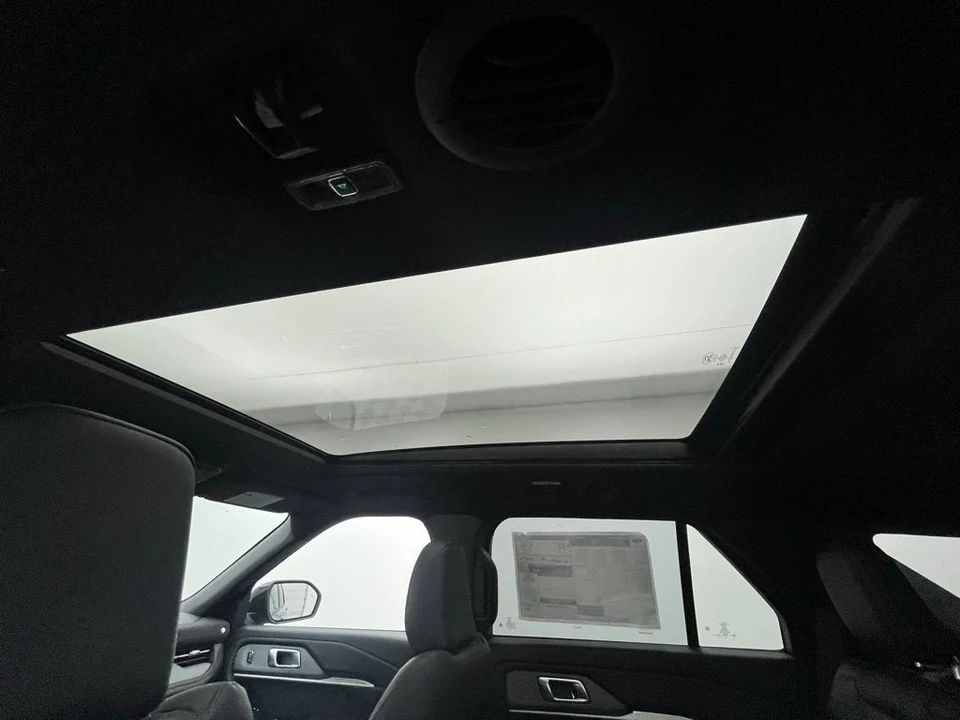 2026 Ford Explorer 6th Gen - Image 4 of 12