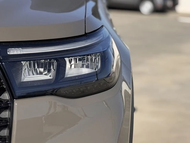 2026 Ford Explorer 6th Gen - Image 8 of 12