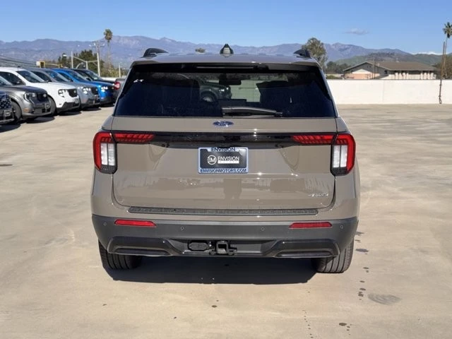 2026 Ford Explorer 6th Gen - Image 11 of 12