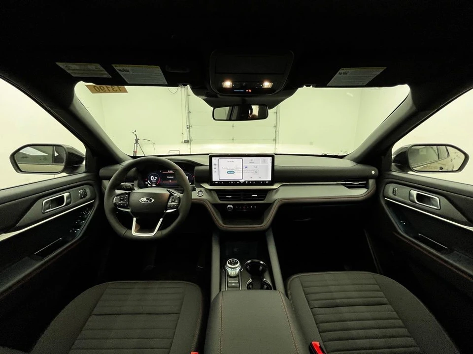 2026 Ford Explorer 6th Gen - Image 2 of 12
