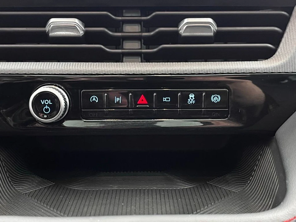2026 Ford Explorer 6th Gen - Image 6 of 12