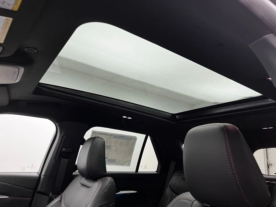 2026 Ford Explorer 6th Gen - Image 3 of 12