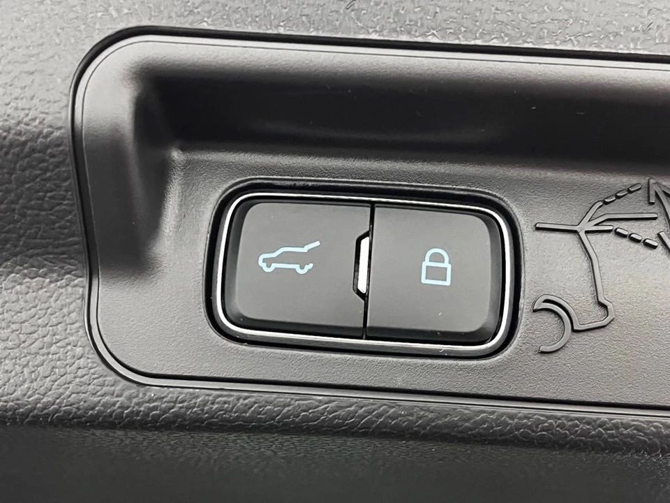 2026 Ford Explorer 6th Gen - Image 11 of 12