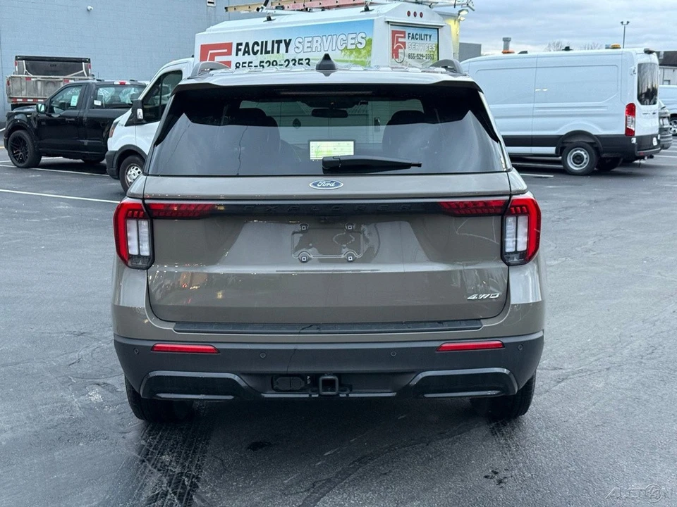 2026 Ford Explorer 6th Gen - Image 5 of 12