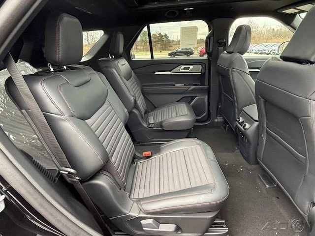 2026 Ford Explorer 6th Gen - Image 15 of 21