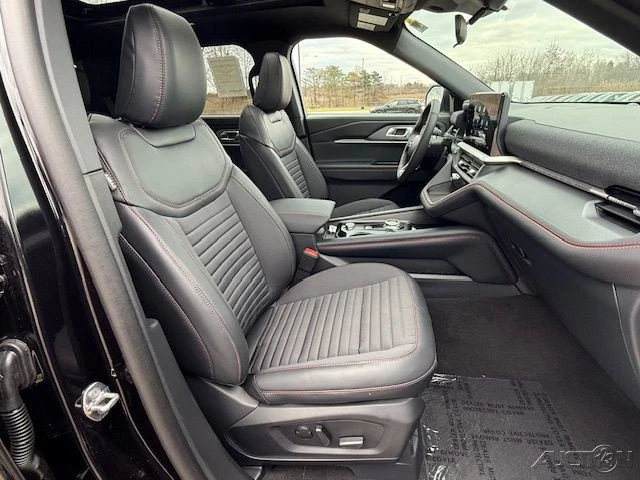 2026 Ford Explorer 6th Gen - Image 18 of 21