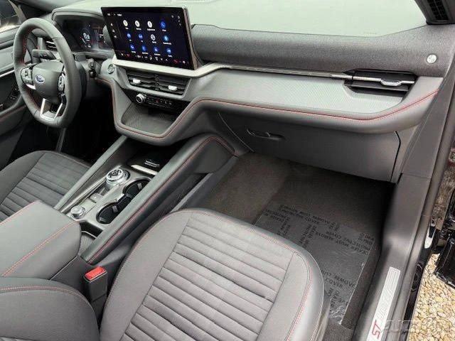 2026 Ford Explorer 6th Gen - Image 17 of 21