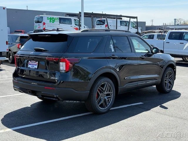 2026 Ford Explorer 6th Gen - Image 5 of 12
