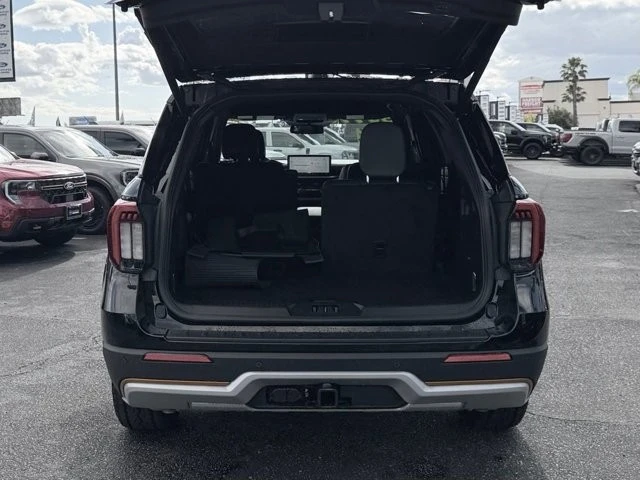 2026 Ford Explorer 6th Gen - Image 10 of 31