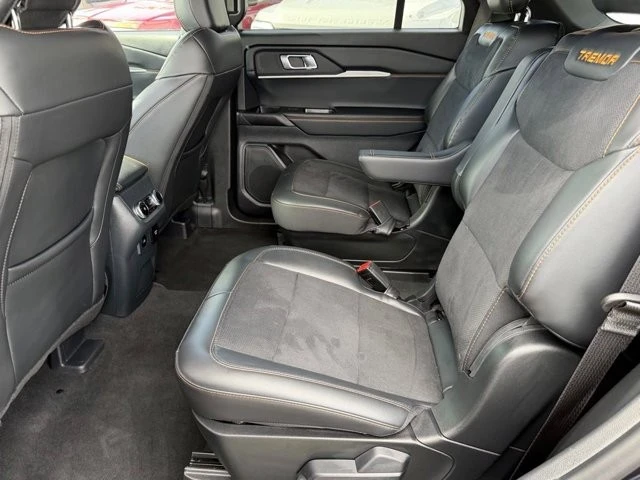 2026 Ford Explorer 6th Gen - Image 30 of 31