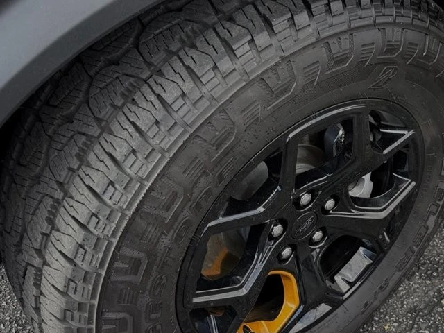 2026 Ford Explorer 6th Gen - Image 13 of 31