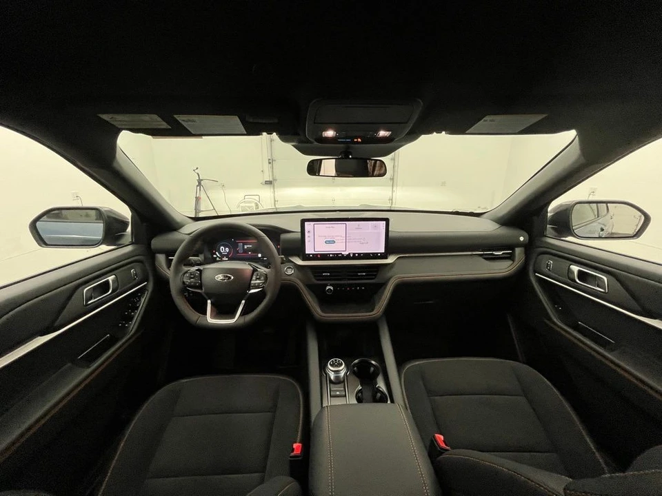 2026 Ford Explorer 6th Gen - Image 2 of 12