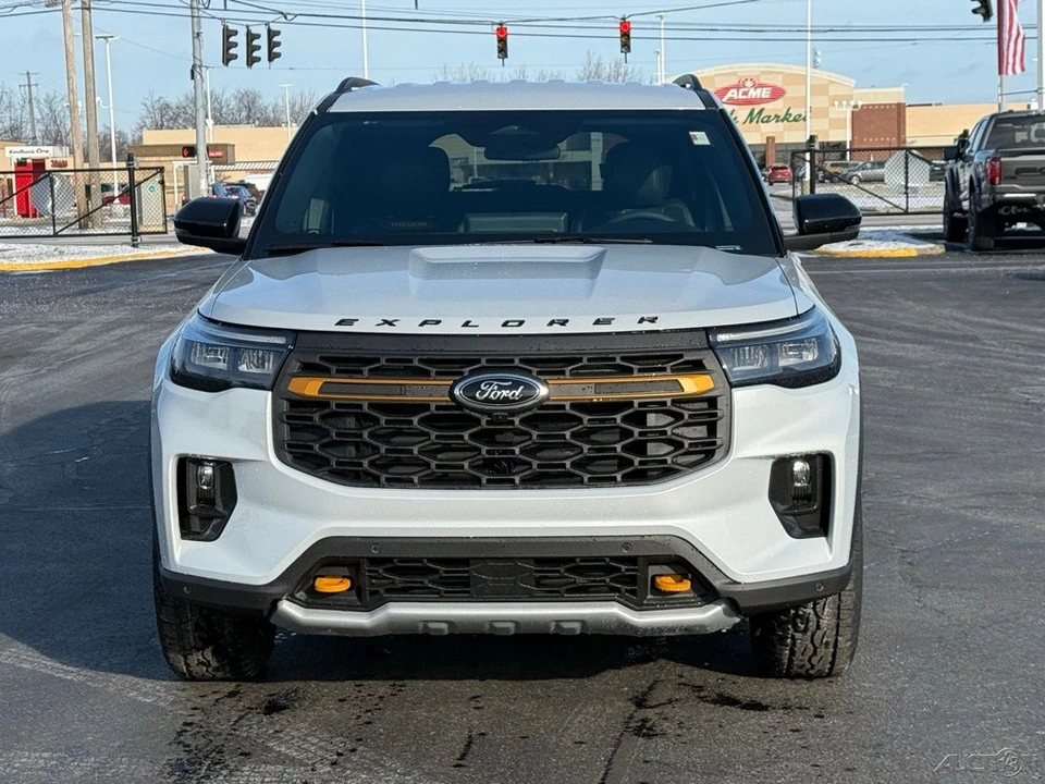2026 Ford Explorer 6th Gen - Image 8 of 12