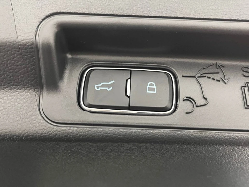 2026 Ford Explorer 6th Gen - Image 9 of 12