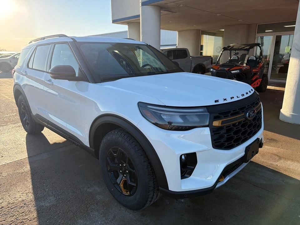 2026 Ford Explorer 6th Gen - Image 3 of 15