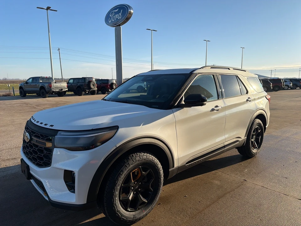 2026 Ford Explorer 6th Gen - Image 5 of 15