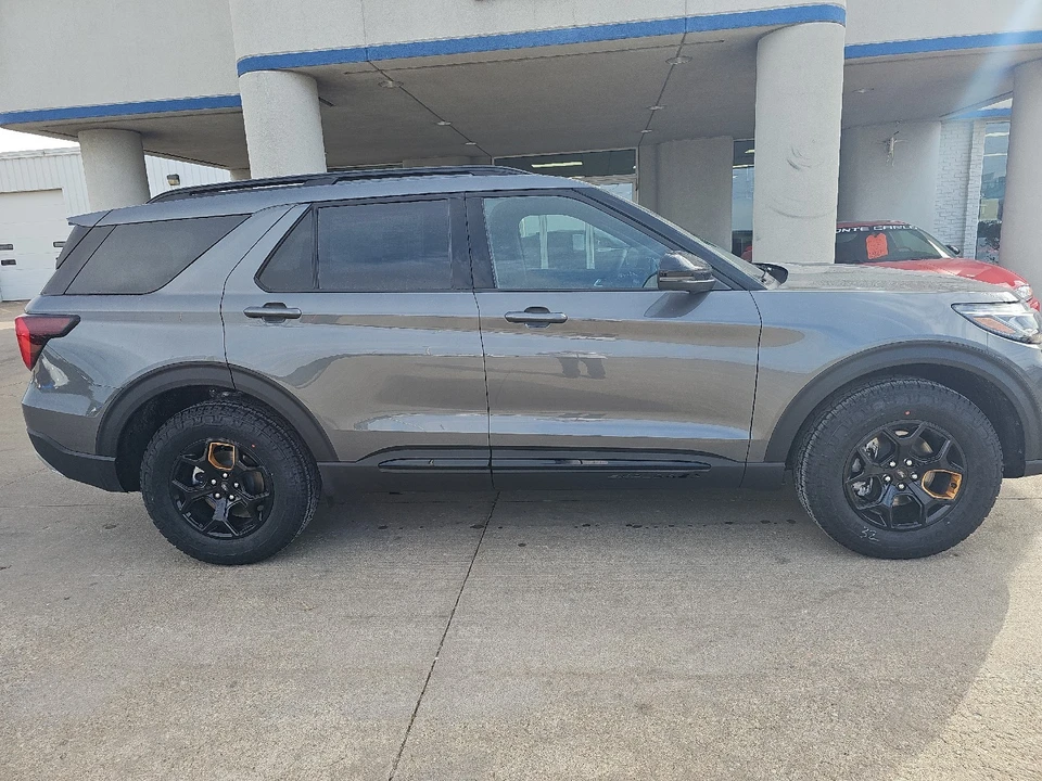 2026 Ford Explorer 6th Gen - Image 7 of 21