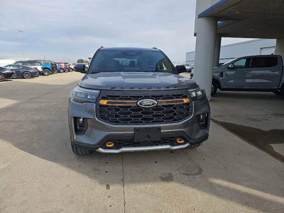 2026 Ford Explorer 6th Gen - Image 3 of 21