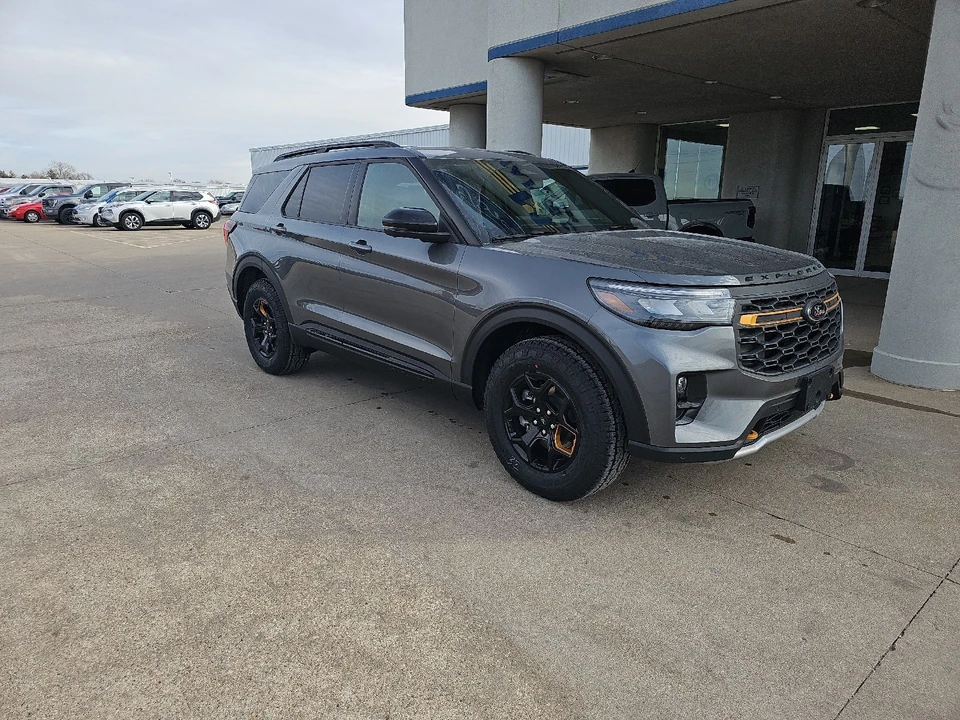 2026 Ford Explorer 6th Gen - Image 2 of 21