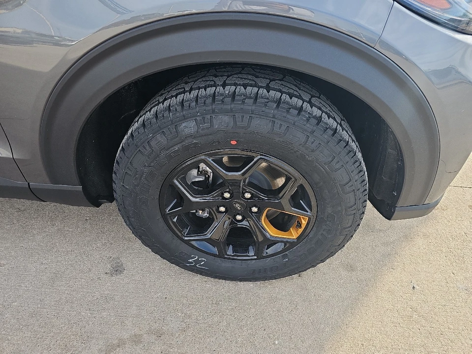 2026 Ford Explorer 6th Gen - Image 4 of 21