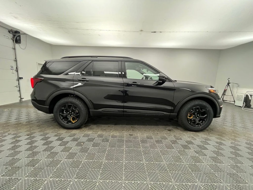 2026 Ford Explorer 6th Gen - Image 7 of 12