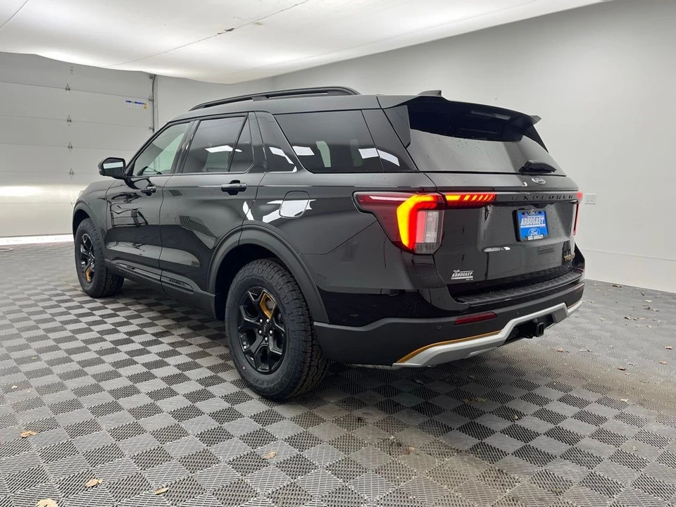2026 Ford Explorer 6th Gen - Image 12 of 12