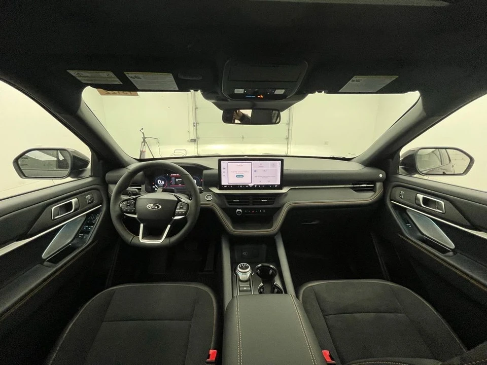 2026 Ford Explorer 6th Gen - Image 2 of 12