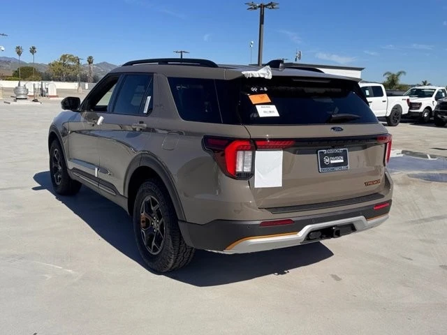 2026 Ford Explorer 6th Gen - Image 10 of 12